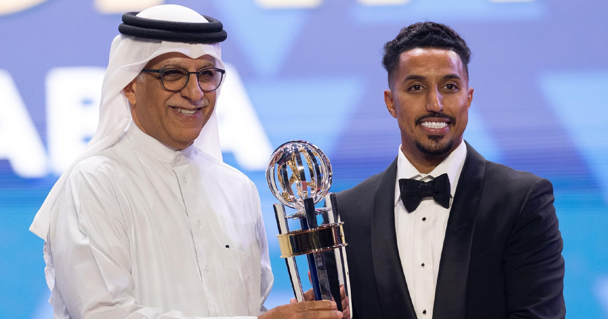نجم الهلال السعودي سالم الدوسري يتوّج بجائزة أفضل لاعب آسيوي لعام 2022