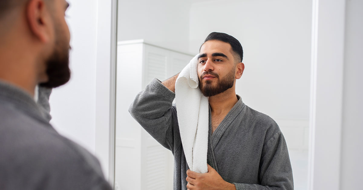 كيف تطول شعرك للرجال