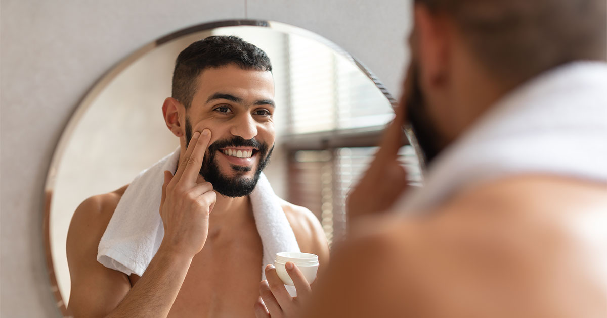 علاج البشرة الدهنية للرجال فعال ومميز