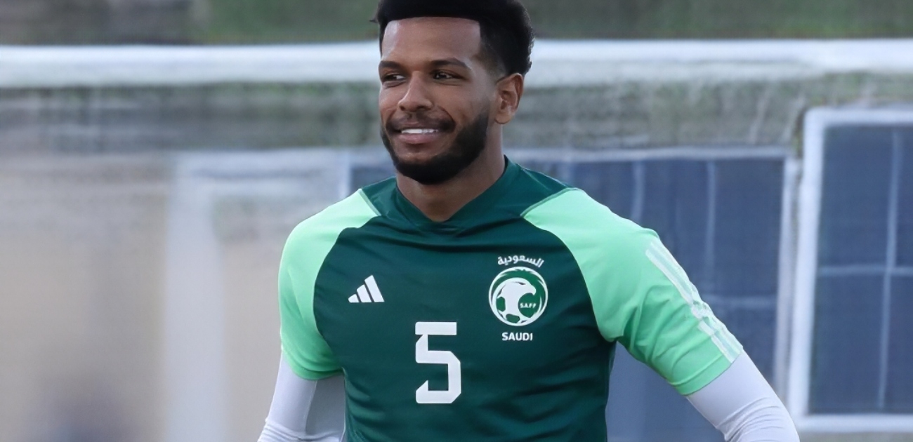 كم راتب علي البليهي مع الهلال السعودي؟